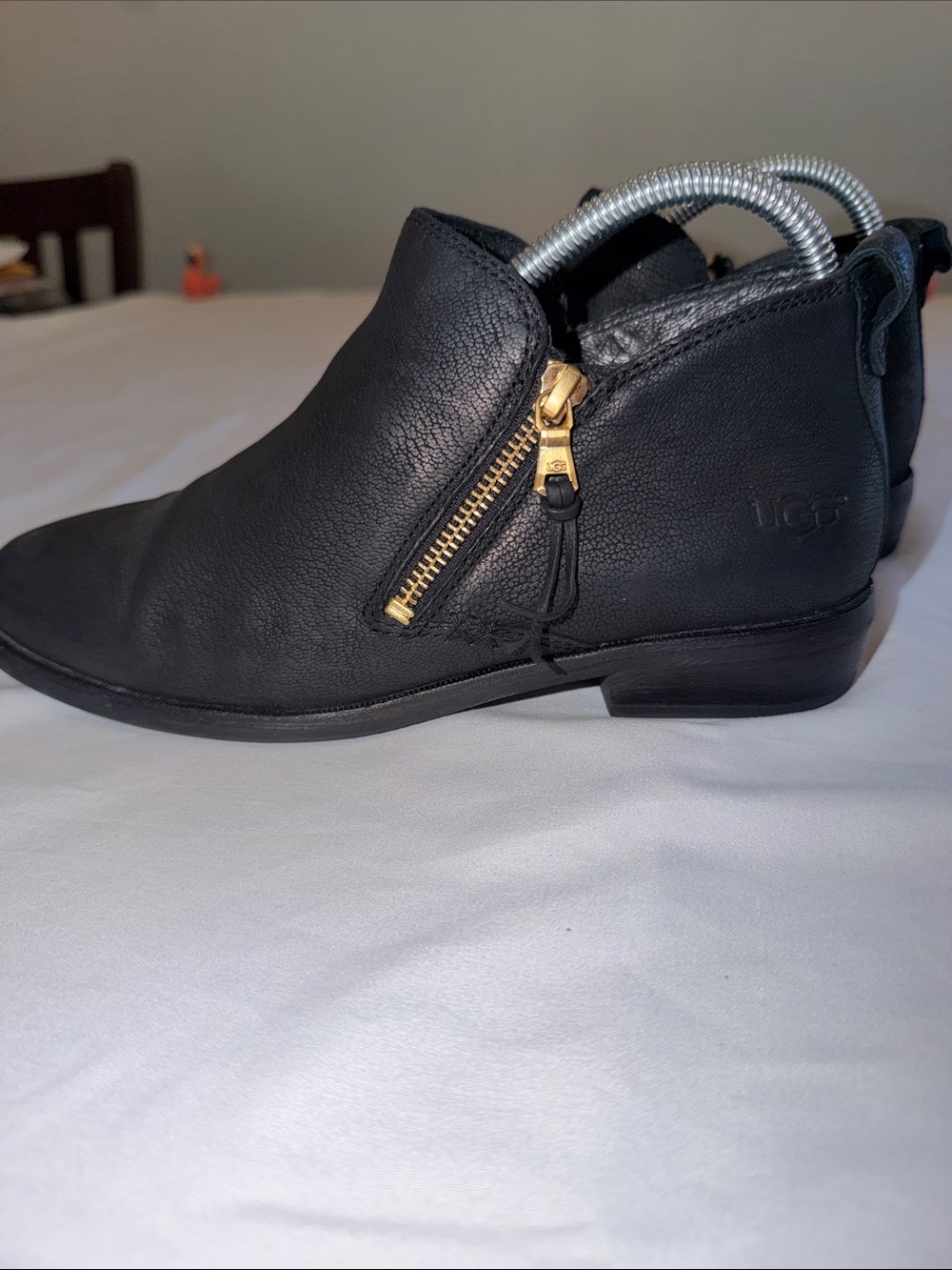 Ugg Boots Glee ankle booties SZ 7.5